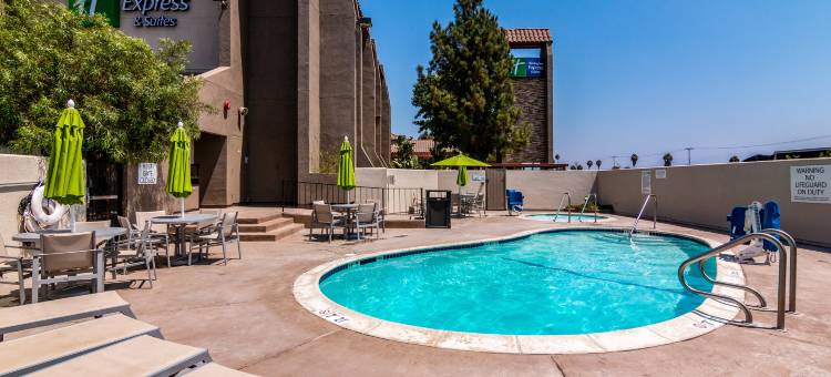 卡马利略套房智选假日酒店(Holiday Inn Express & Suites Camarillo)图片