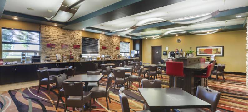 舍伍德帕克公园贝斯特韦斯特优质套房酒店(Best Western Plus Sherwood Park Inn  Suites)图片