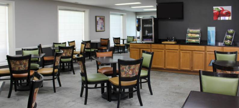 凯艺酒店-近克罗斯维尔坎伯兰山州立公园(Quality Inn Crossville Near Cumberland Mountain State Park)图片