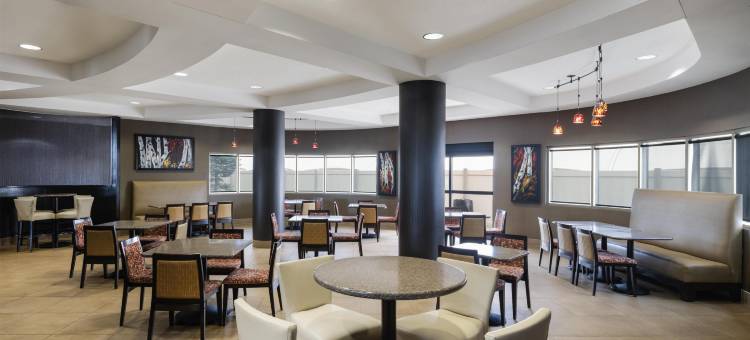 自由港贝斯特韦斯特精品套房酒店(Best Western Premier Freeport Inn Calgary Airport)图片