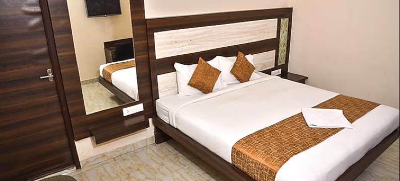 康乃馨酒店(Hotel Carnation)图片