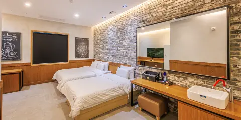 Wanju Boemspa N Resort
