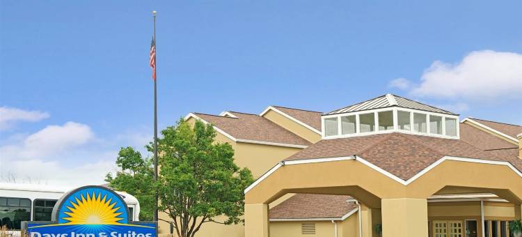 圣路易斯/西港戴斯酒店(Days Inn & Suites by Wyndham St. Louis/Westport Plaza)图片