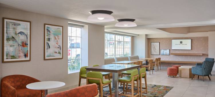 贺茂沙海滩欢朋套房酒店(Hampton Inn and Suites Hermosa Beach)图片