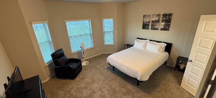 圣安东尼奥西北部宠物友好四卧室度假屋 | 温馨便捷(Pet-Friendly 4Br Home in Northwest San Antonio | Cozy & Convenient)图片