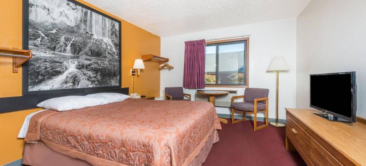 弗兰特罗亚尔速8温德姆酒店(Super 8 by Wyndham Front Royal)图片