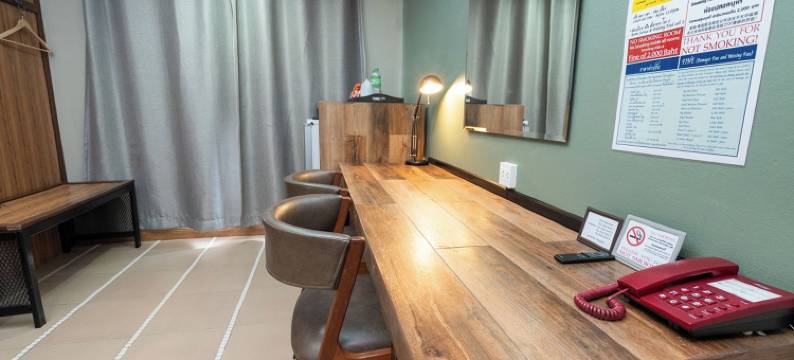 棕榈酒店(The Palm Hotel)图片