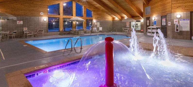 弗格斯福尔斯美吟温德姆酒店及会议中心(AmericInn by Wyndham Fergus Falls Conference Center)图片