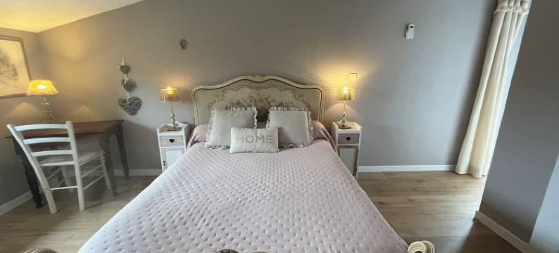 佩耶鲁塔斯旅馆(Chambres et Gîte Peyroutas "Amélie" à Vignonet St Emilion)图片