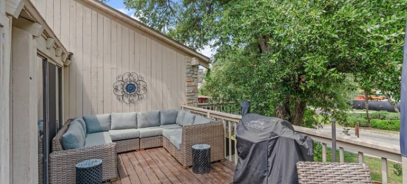 马蹄湾湖畔公寓度假屋(Lakeside condo Retreat in Horseshoe Bay)图片