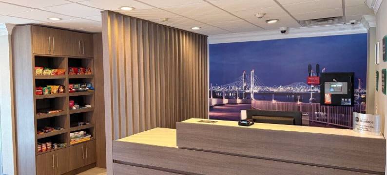 老鹰贝斯特韦斯特酒店(Best Western Eagles Inn)图片