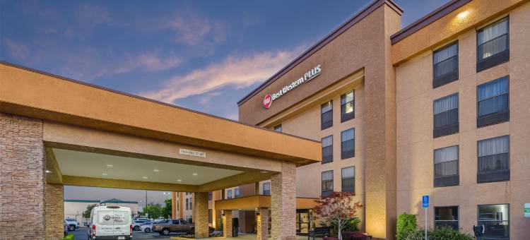 弗雷斯诺机场贝斯特韦斯特优质酒店(Best Western Plus Fresno Airport Hotel)图片