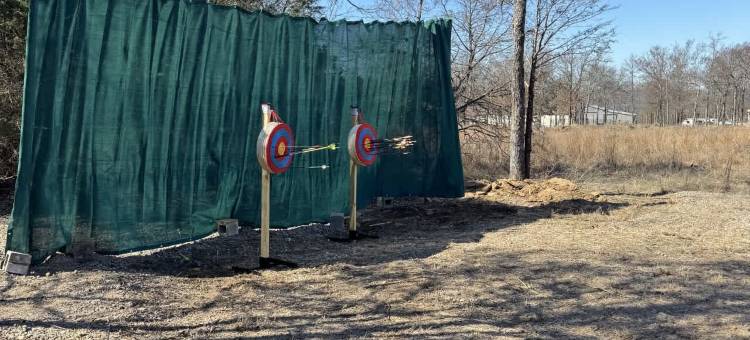 家庭体验 - 钓鱼、射箭，C单元(Family Experiences - Fishing, Archery, Unit C)图片