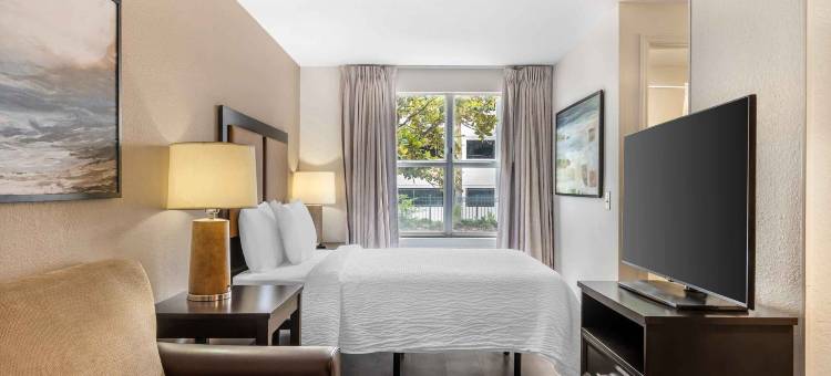 美国长住酒店套房-坦帕-机场-北韦斯特肖大道(Extended Stay America Suites - Tampa - Airport - N Westshore Blvd)图片