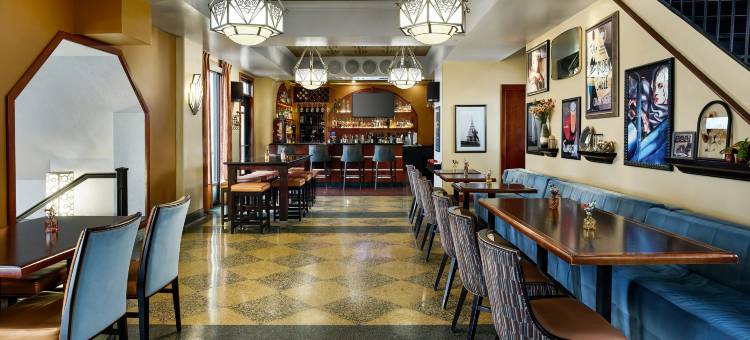 拉皮德城亚历克斯约翰逊希尔顿格芮精选酒店(Hotel Alex Johnson Rapid City, Curio Collection by Hilton)图片
