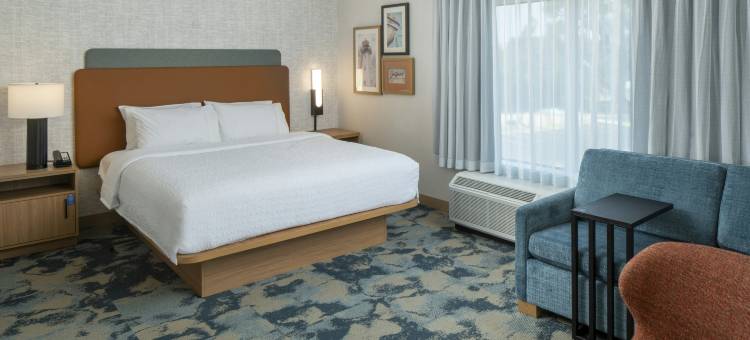 希尔顿旗下欢朋酒店，位于海湾港海滩大道(Hampton Inn by Hilton Gulfport Beach Boulevard)图片