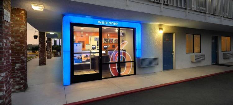 洛杉矶6号汽车旅馆 - 阿卡迪亚/帕萨迪纳(Motel 6 Arcadia, CA - Los Angeles - Pasadena Area)图片