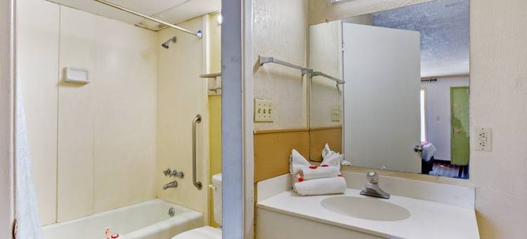 OYO彭萨科拉I-10 & 29号高速公路酒店(OYO Hotel Pensacola I-10 & Hwy 29)图片