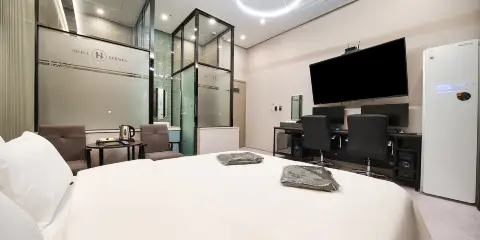 龍仁愛寶樂園站赫爾墨斯酒店