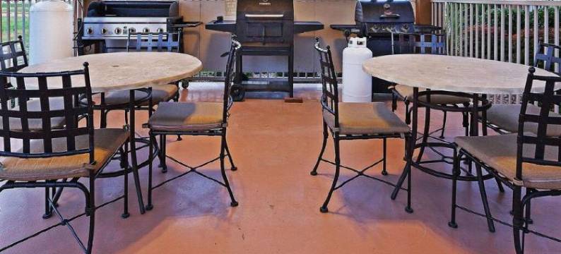 奥马哈老磨坊美茵斯坦套房酒店(MainStay Suites Omaha Old Mill)图片