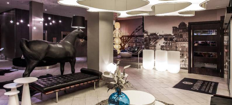 新堡桑德曼签名酒店(Sandman Signature Newcastle Hotel)图片
