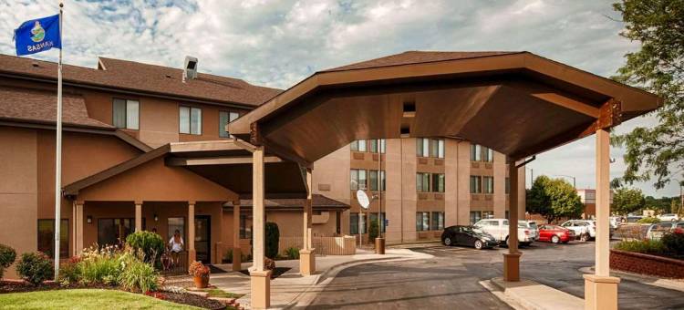 劳伦斯大学区凯艺套房酒店(Quality Inn & Suites Lawrence - University Area)图片