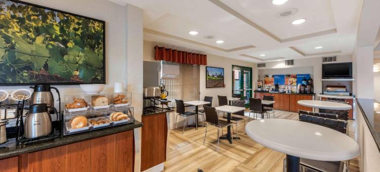 酒店(舒适酒店South San Jose / 摩根山)(Comfort Inn South San Jose - Morgan Hill)图片