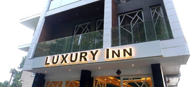 Stotrak的慕苏里豪华酒店(Hotel Luxury Inn by Stotrak Hospitality)图片
