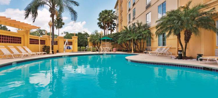 莱克兰西拉昆塔温德姆套房酒店(La Quinta Inn & Suites by Wyndham Lakeland West)图片