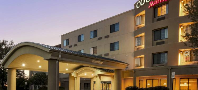 波托马克米尔斯伍德布里奇万怡酒店(Courtyard Potomac Mills Woodbridge)图片