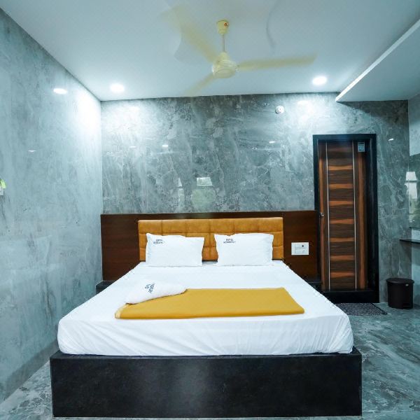 斯里古鲁帕瓦那苏塔住宅酒店(Sree Gurupavanasuta Residency)图片