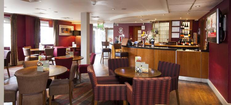 利兹市(伊兰德路)高级酒店(Premier Inn Leeds City (Elland Road))图片