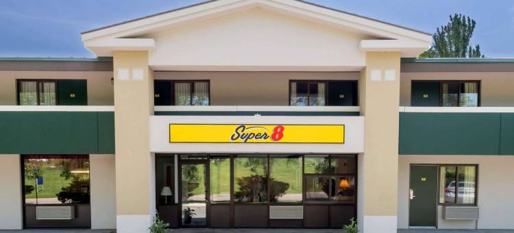 白河交叉路口温德姆速8酒店(Super 8 by Wyndham White River Junction)图片