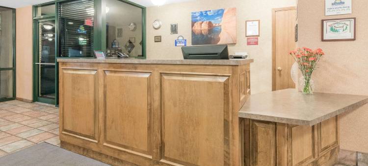 西拉皮德城温德姆戴斯酒店(Days Inn by Wyndham West Rapid City)图片