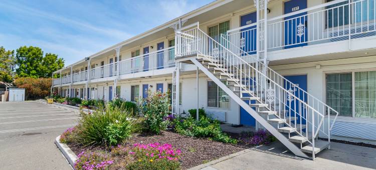 南方6号汽车旅馆(Motel 6 Santa Maria, CA - South)图片