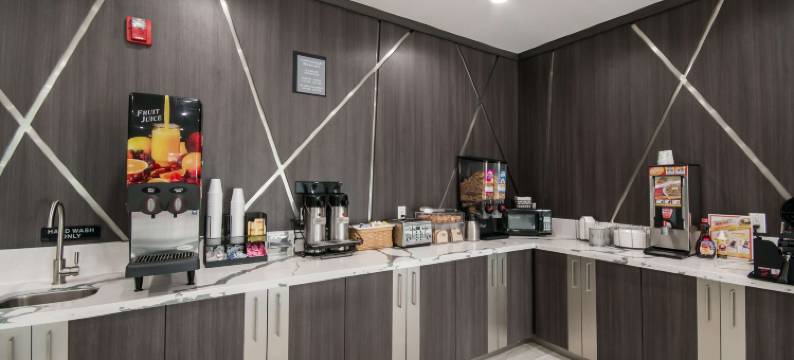 休斯顿东北I-610美洲佳价套房酒店(Americas Best Value Inn and Suites Northeast Houston I610)图片