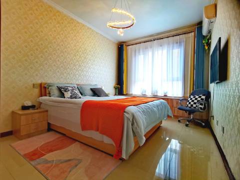 西梅子公寓(猛进南路分店)