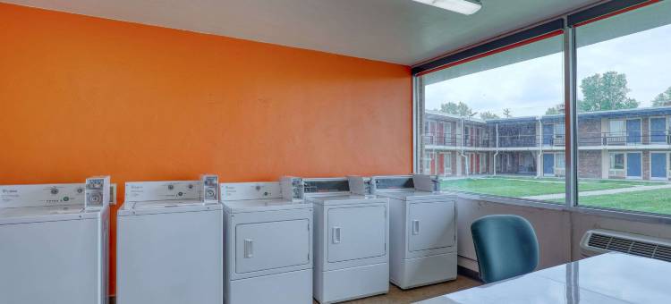 尼纳伊克诺旅馆(Econo Lodge Neenah)图片