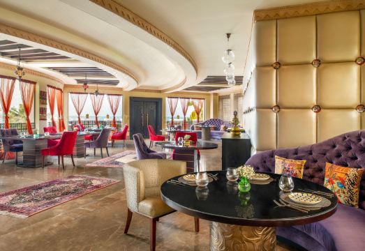 Sharq Village & Spa, a Ritz-Carlton HotelHotel Overview