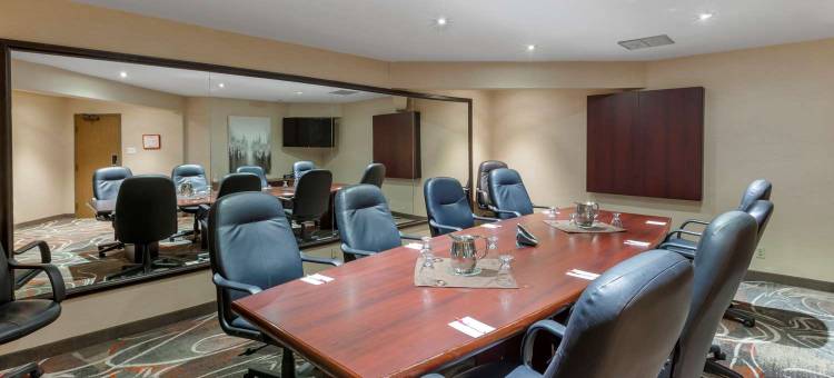 罗斯城市套房贝斯特韦斯特优质酒店(Best Western Plus Rose City Suites)图片