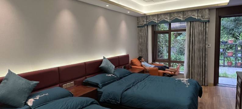 FengWei冯大哥度假别墅(青岗路分店)图片