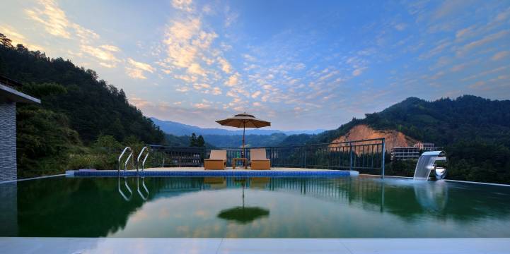 壹屋亿景270°天然观景隐居尘外Villa亲子度假美宿(龙脊梯田店)图片