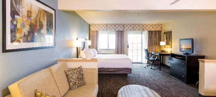 Holiday Inn Express & Suites ST。王永平(Holiday Inn Express & Suites St. Joseph Lakefront)图片