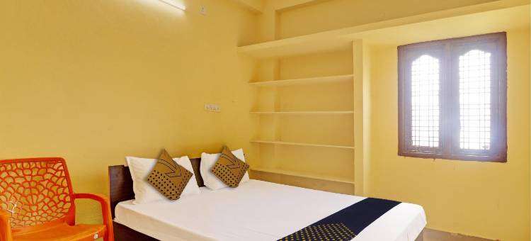 OYO Hotel Akruthi Grand图片