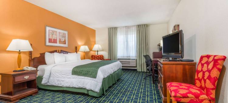 格林斯堡温德姆呗盟套房酒店(Baymont by Wyndham Greensburg)图片