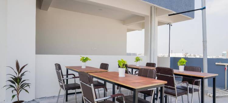 FabHotel Grand Aarvi Prime - Nr Gsm Mall, Madeenaguda图片