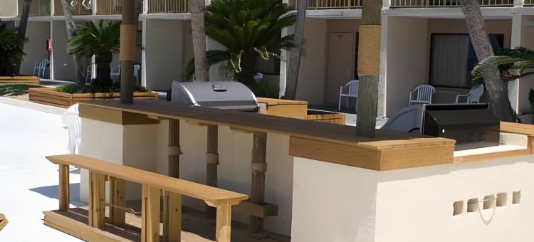 海滨城堡度假村，贝斯特韦斯特品质精选(Chateau Beachfront Hotel, a by the Sea Resort)图片