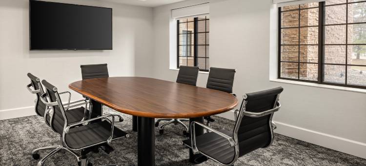 Staybridge Suites MPLS的枫树格罗夫/植树节湖 by IHG(Staybridge Suites Mpls-Maple Grove/Arbor Lakes)图片