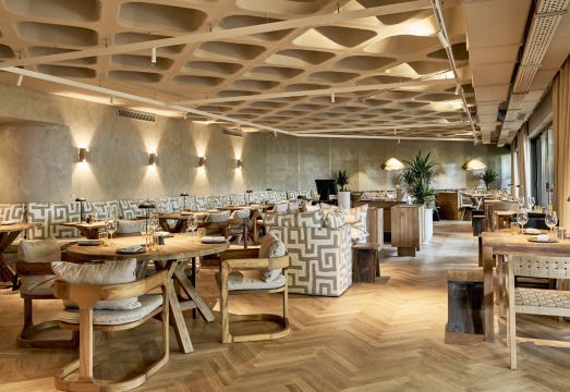 Hotel Porto Mare - PortoBay Hotel Overview