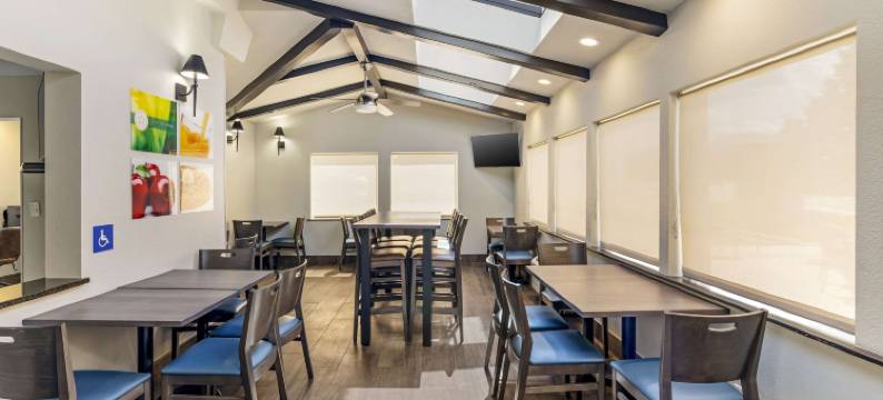 雷德洛治黄石公园入口凯艺酒店(Quality Inn Red Lodge Gateway to Yellowstone)图片